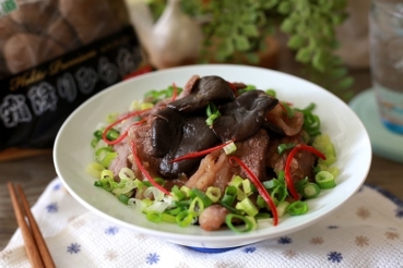 霜降菇菇牛五花燒肉飯