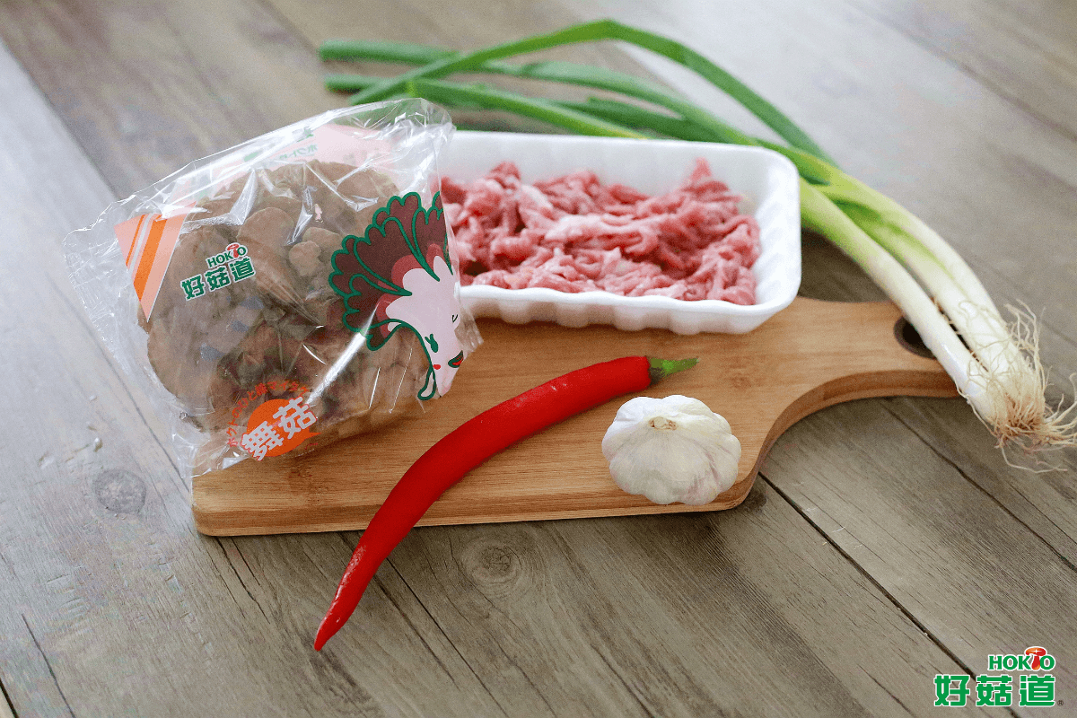 好菇道舞菇炒肉絲_食材大集合